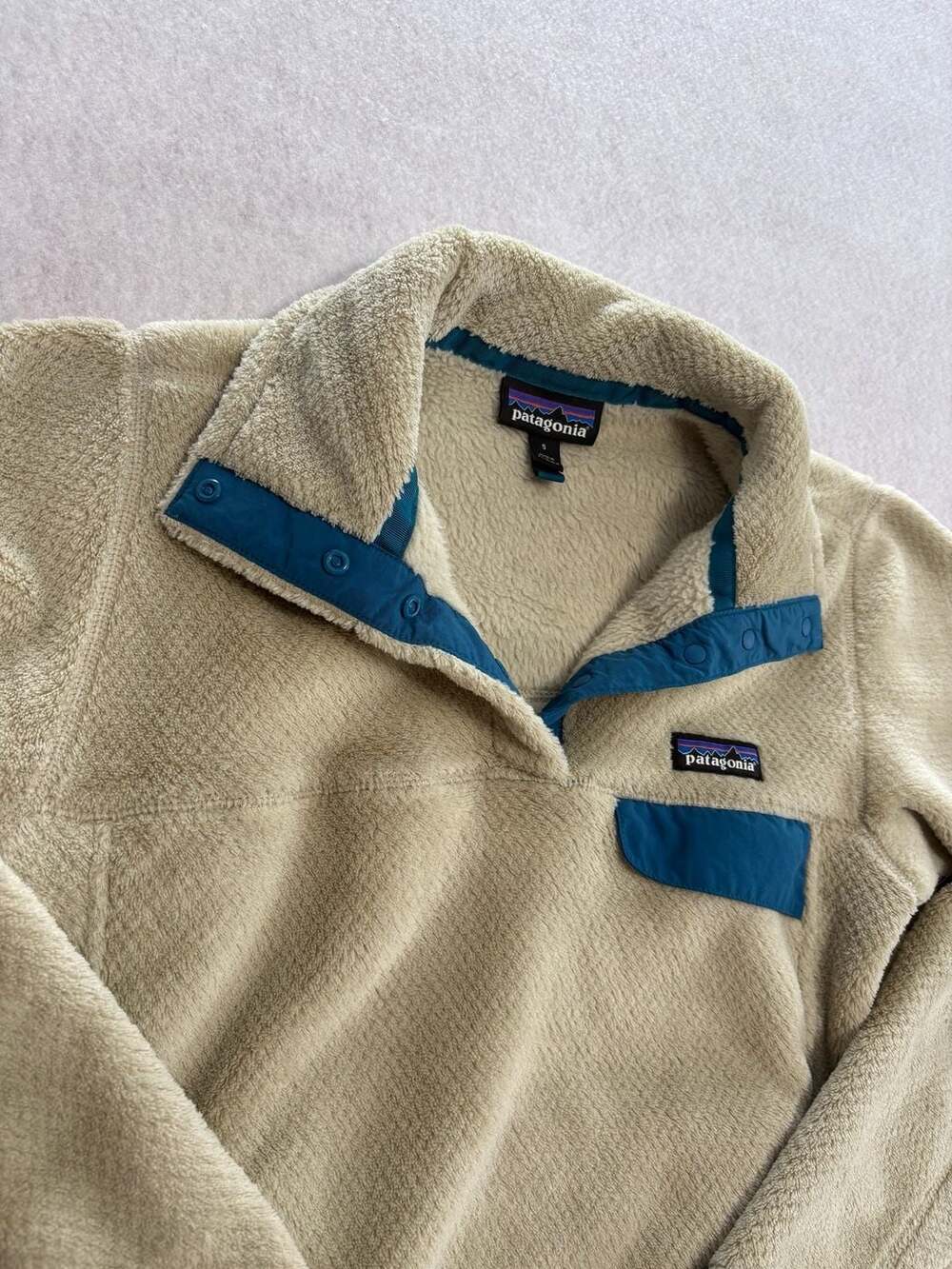 Patagonia Women's Re-Tool Snap-T Pullover Fleece Jacket Beige Teal Size S